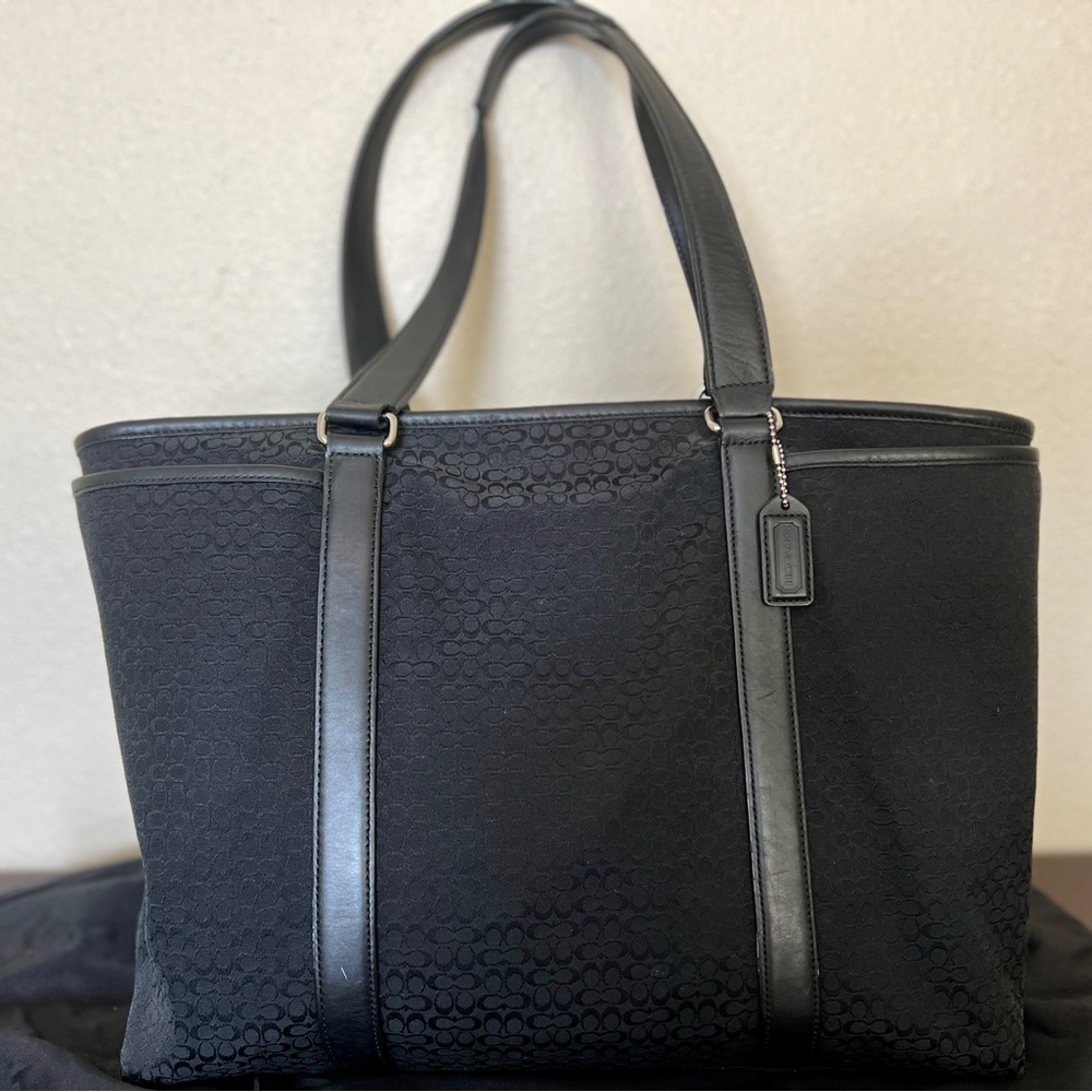 Coach Tote Bag with Several Pockets - Large / Black